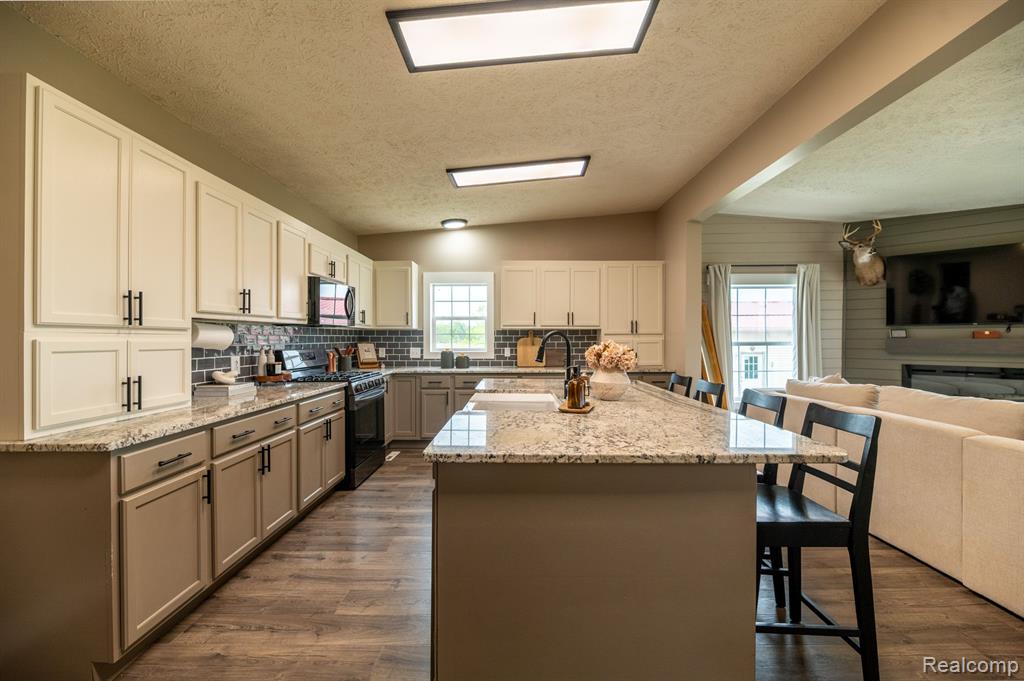 5373 MERTZ Road, Mayville Vlg, MI 48744 — Photo 7