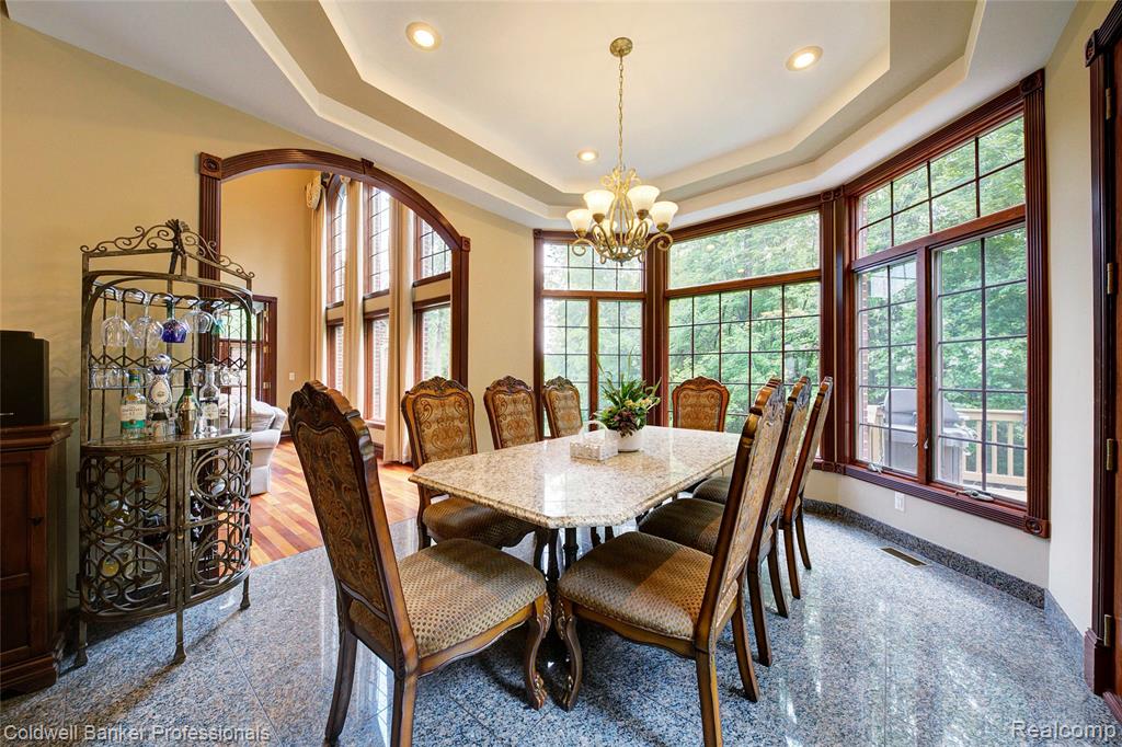 4546 Forest Edge Lane, West Bloomfield, MI 48323 — Photo 32