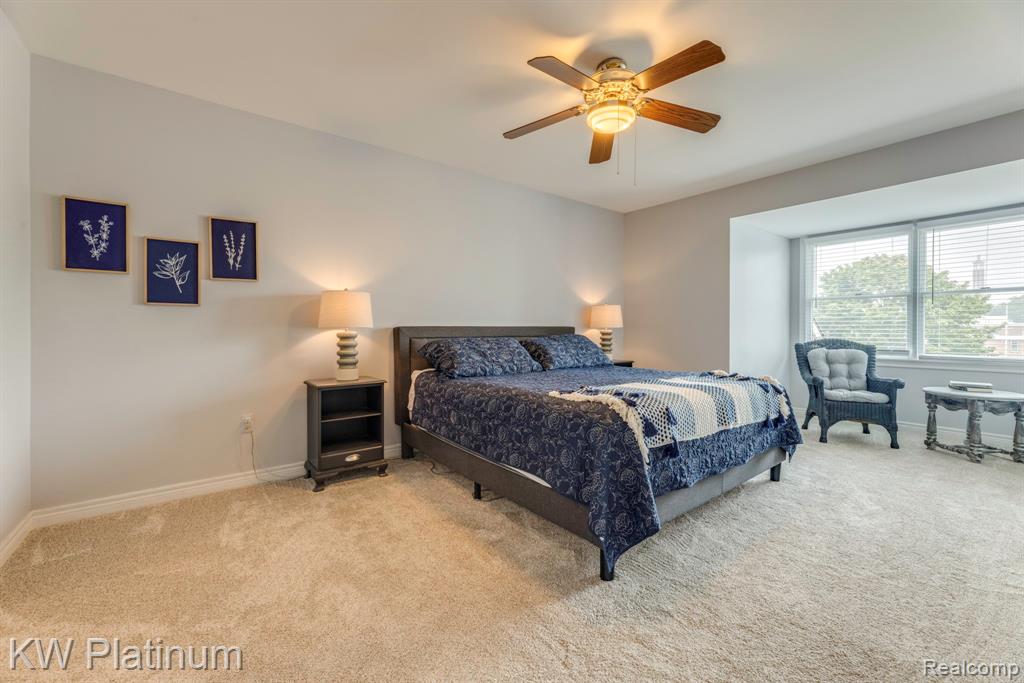 819 E Pointe, Port Huron, MI 48060 — Photo 30