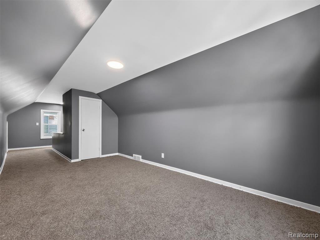 20553 Hamburg Street, Detroit, MI 48205 — Photo 22
