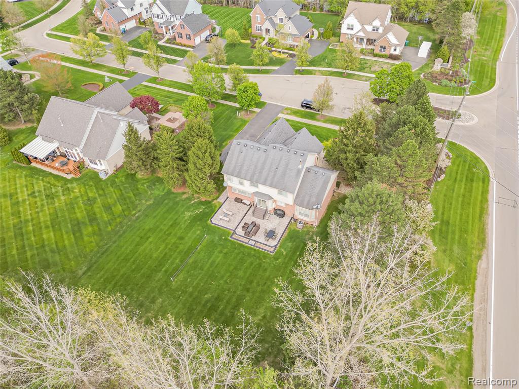 5221 Sandlewood Drive, Commerce Twp, MI 48382 — Photo 78