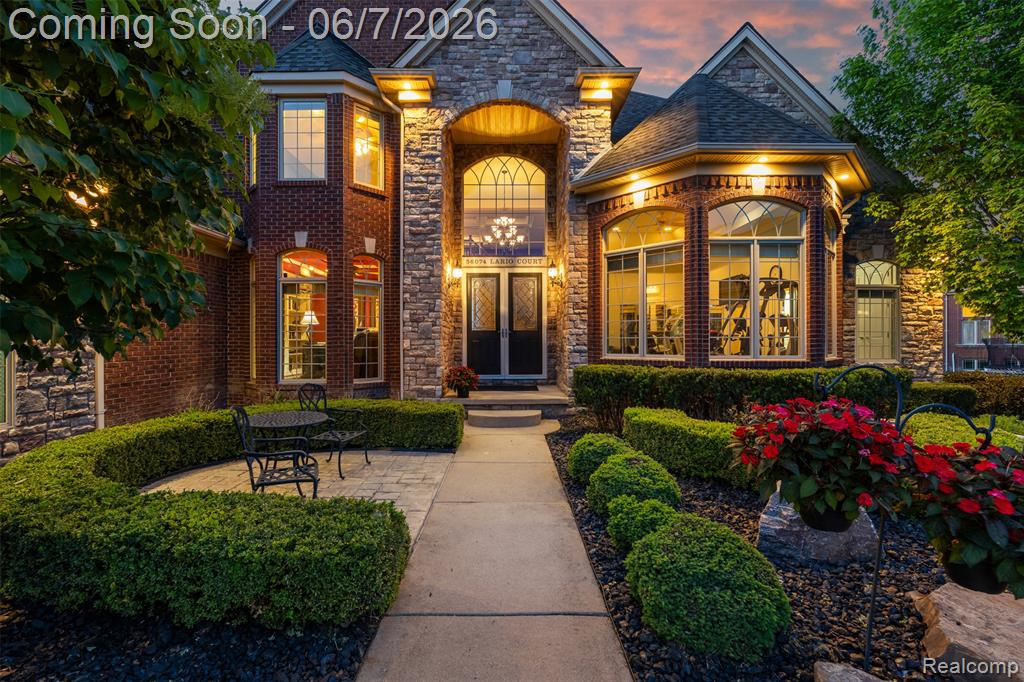 56074 Lario Court, Macomb, MI 48042 — Photo 2