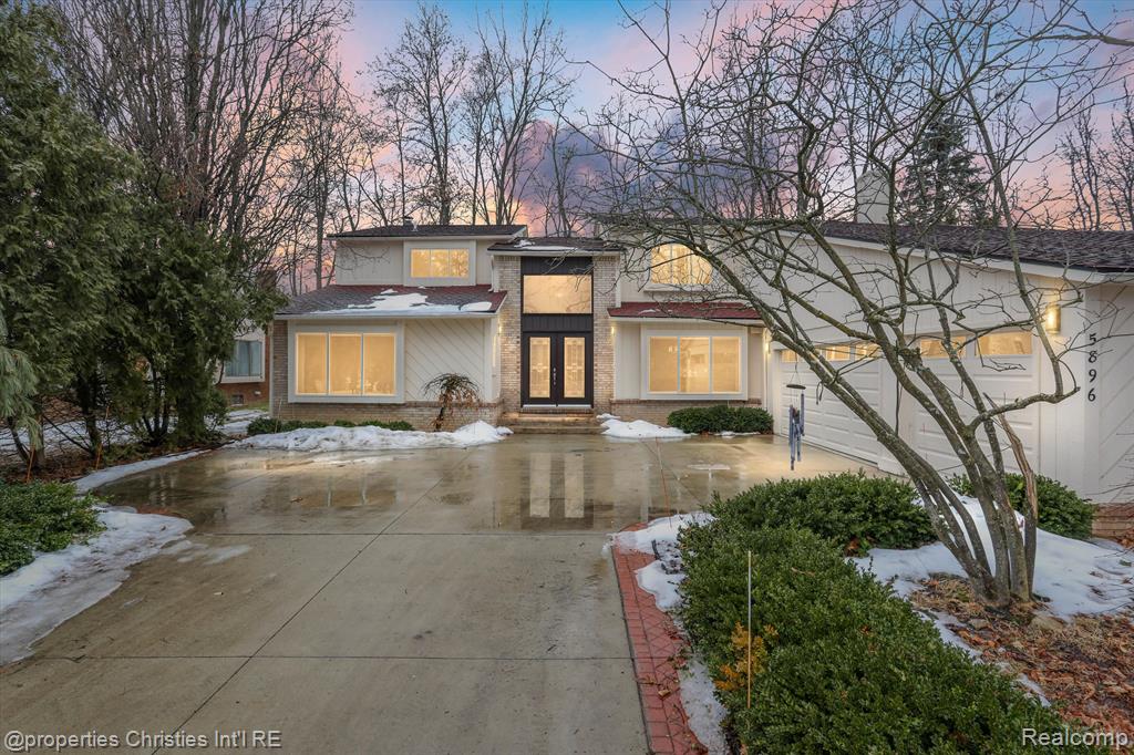 5896 NANEVA Court, West Bloomfield, MI — front exterior