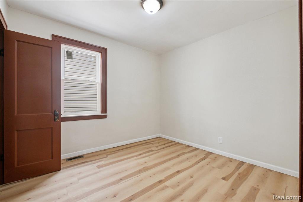 5014 BELMONT Street, Hamtramck, MI 48212 — Photo 15