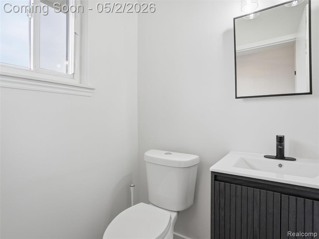 8618 Alwardt Drive, Sterling Heights, MI 48313 — Photo 26