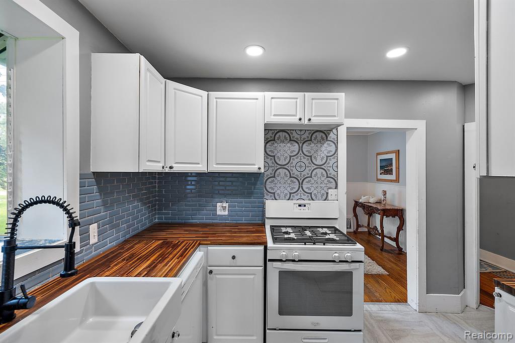 536 ATWATER Street, Lake Orion, MI 48362 — Photo 24