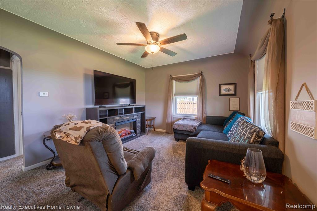 5017 NORTH Road, MI 48049 — Photo 9
