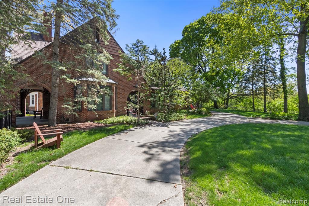 939 S HIGHLAND Street, Dearborn, MI 48124 — Photo 37