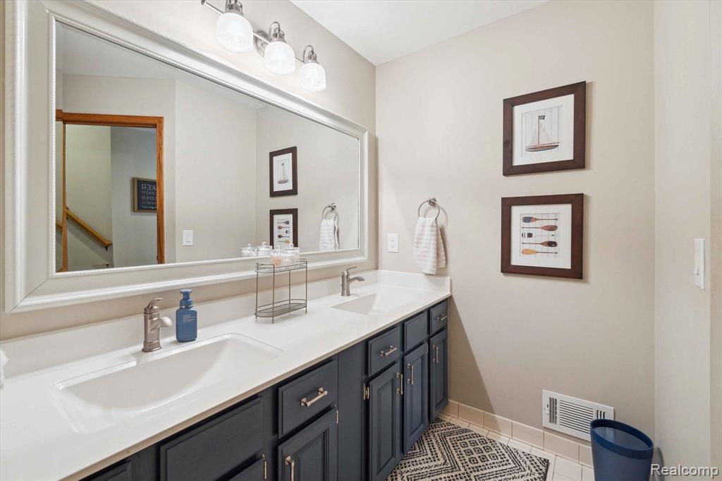 4225 AUGUSTA Court, Howell, MI 48843 — Photo 27