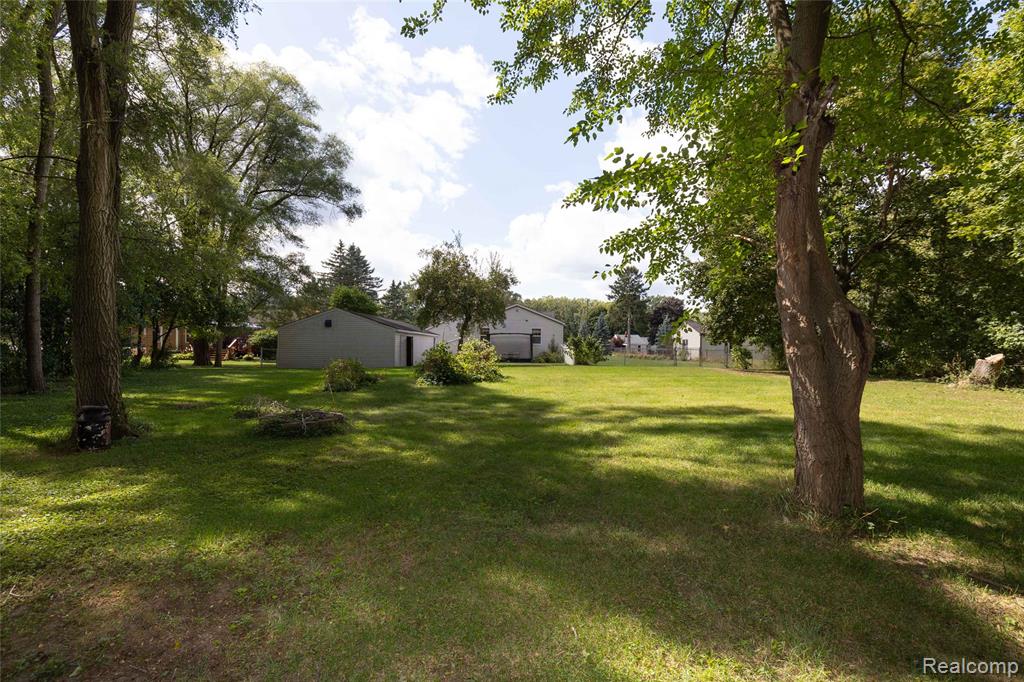 5140 EASTVIEW Road, Clarkston, MI — Photo 45