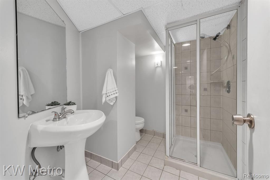 51 LINCOLN Avenue, Clawson, MI — Photo 22