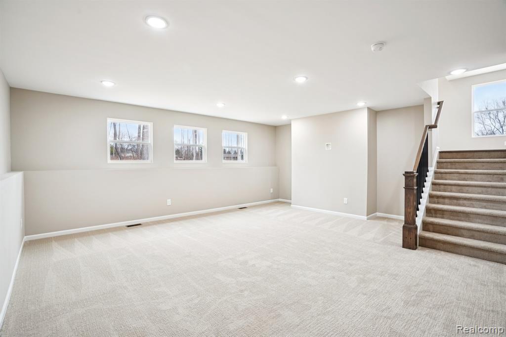 30108 Norway Drive, New Hudson, MI 48165 — Photo 16