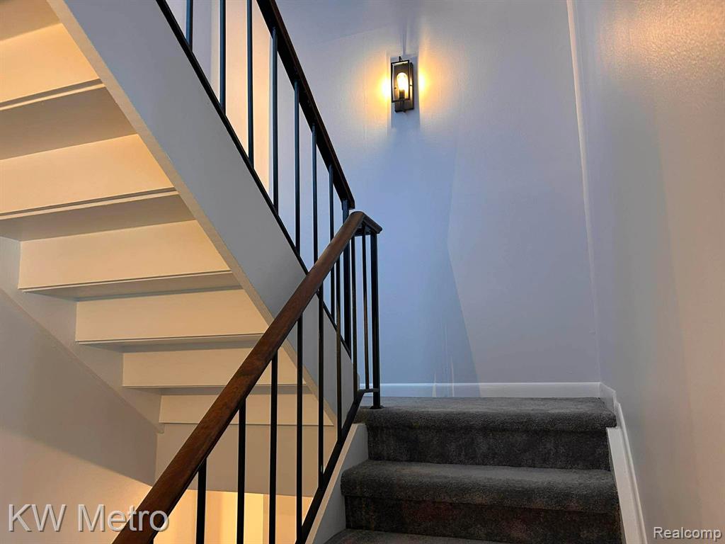 6168 Palomino Court, West Bloomfield, MI — Photo 15