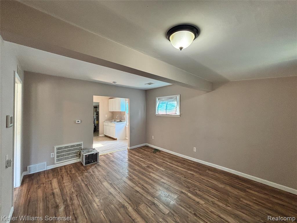 7275 Chalmers Avenue, Warren, MI 48091 — Photo 3