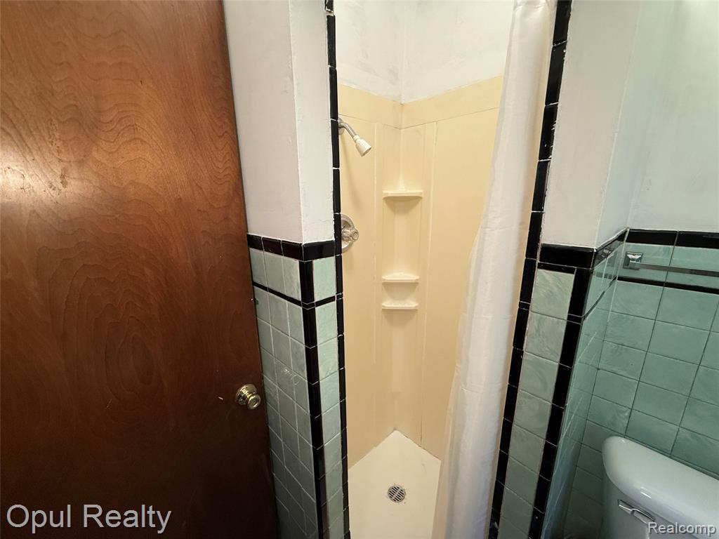 42550 Clemons Drive, Plymouth, MI 48170 — Photo 24