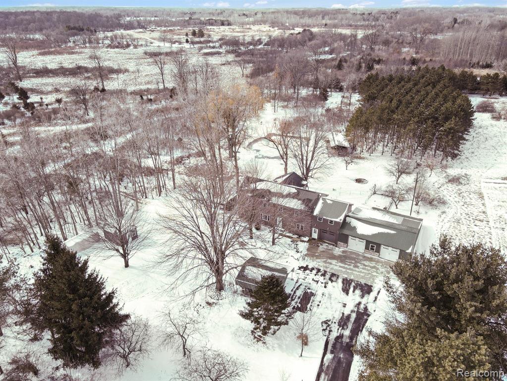 9631 BYRON Road, Howell, MI 48855 — Photo 45