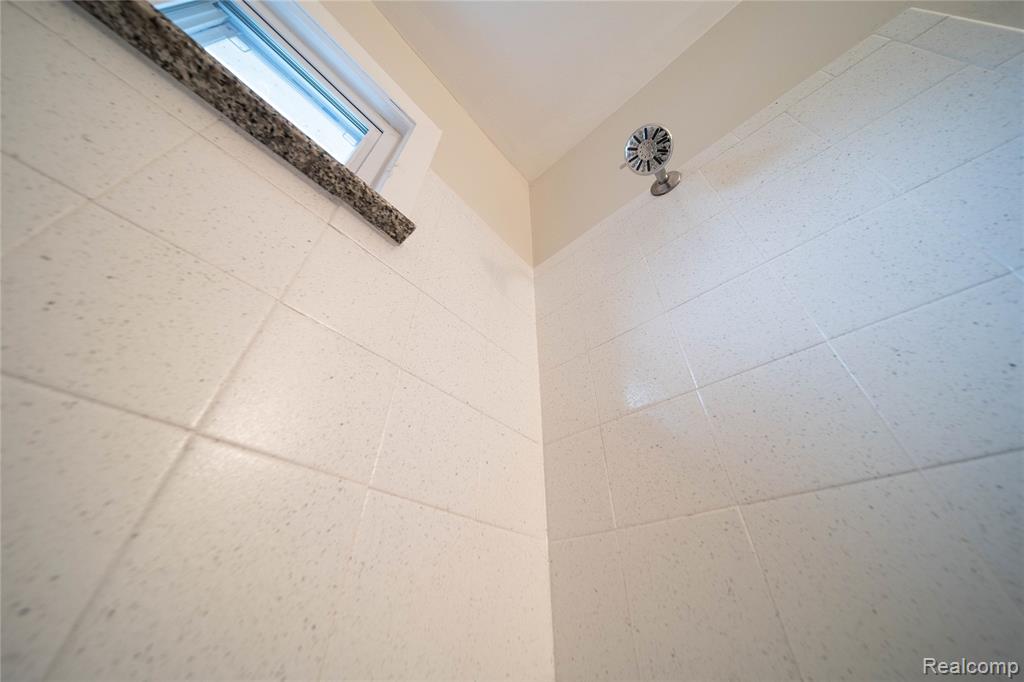 438 Ford Boulevard, Lincoln Park, MI 48146 — Photo 36
