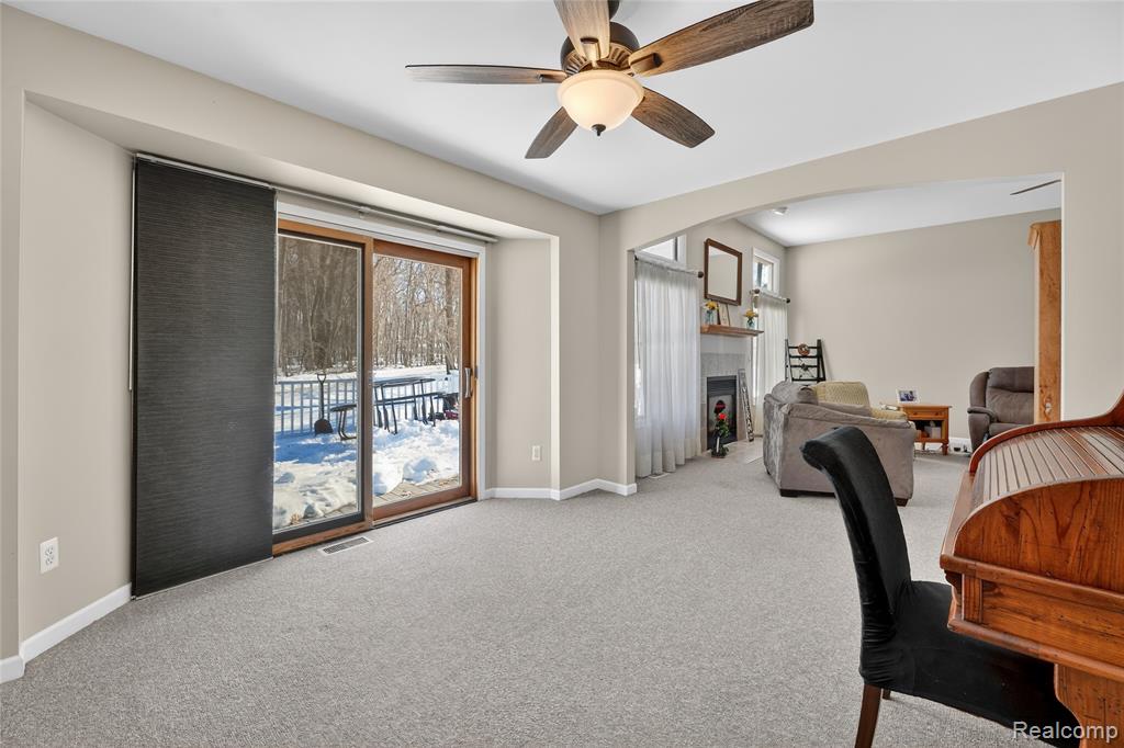 468 Dama View Court, Howell, MI 48855 — Photo 9