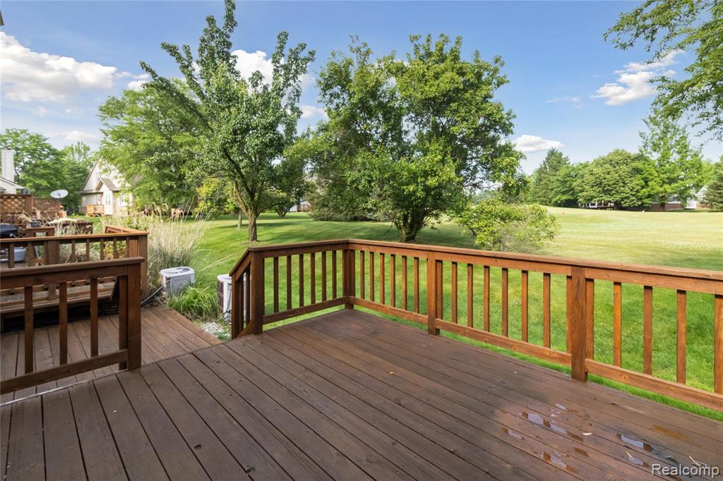 41683 Juniper Circle, Novi, MI 48377 — Photo 25