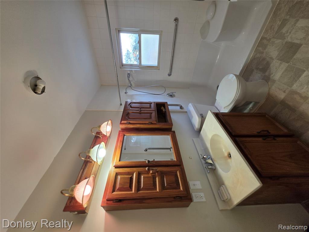 2137 N Main Street, Fairgrove, MI 48733 — Photo 9