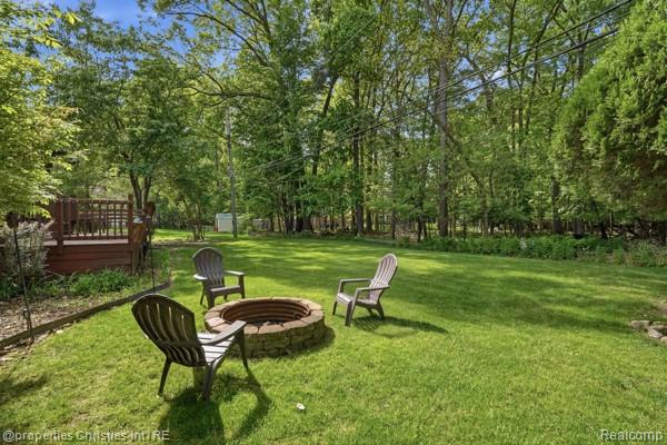 6884 Aeroview Street, West Bloomfield, MI 48324 — Photo 37