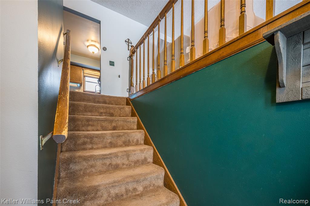 318 Smalley Drive, Mount Pleasant, MI 48858 — Photo 9
