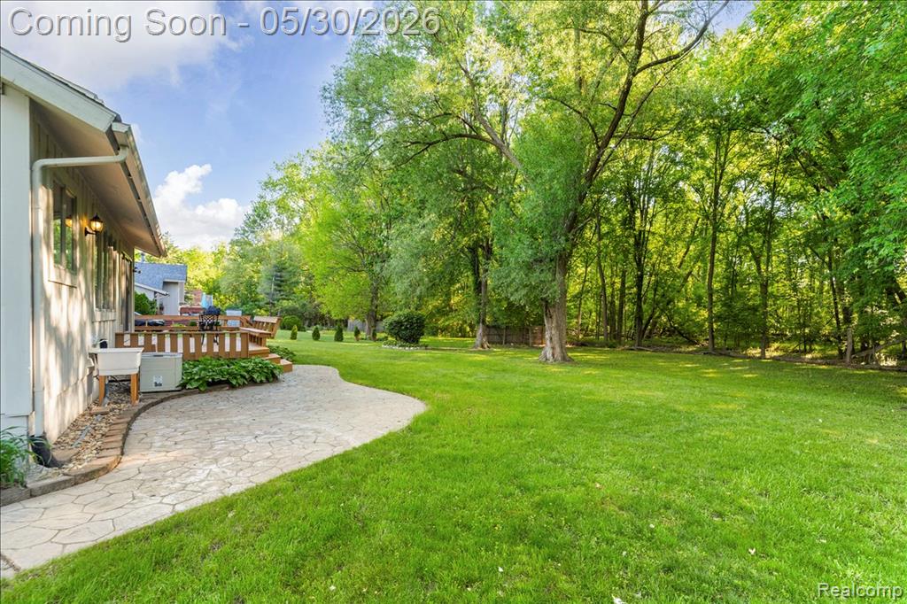 29100 Creek Bend Drive, Farmington, MI 48331 — Photo 41