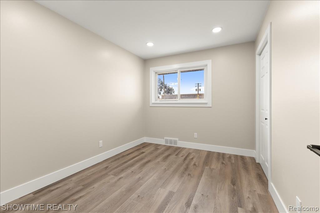 10358 Cloverdale Avenue, Ferndale, MI 48220 — Photo 19