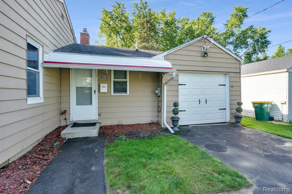 578 WILSON Avenue, Mount Morris, MI 48458 — Photo 4