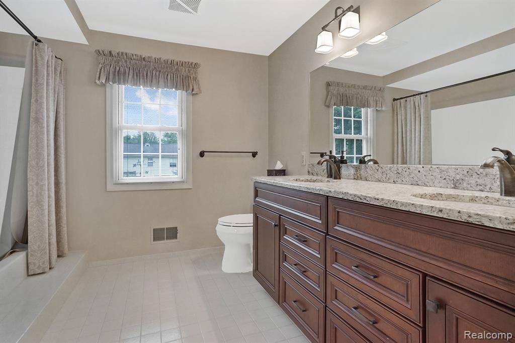 49309 PLUM TREE Drive, Plymouth, MI 48170 — Photo 26