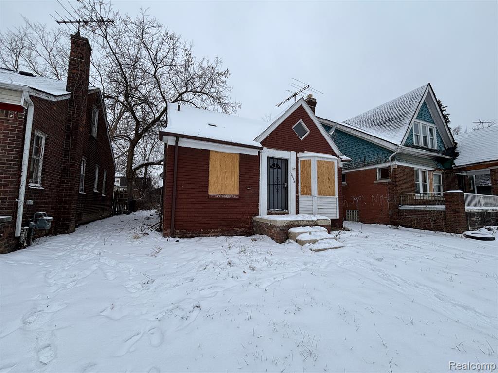 9153 WARD Street, Detroit, MI 48228 — front exterior