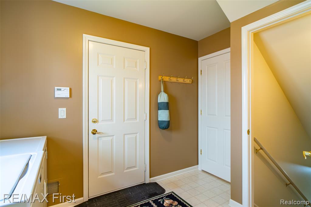5503 Ortman Drive, Sterling Heights, MI 48314 — Photo 25
