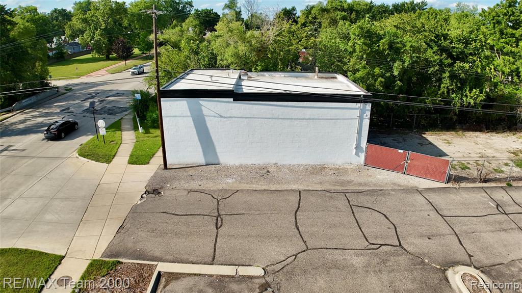 5729 S Beech Daly Street, Dearborn Heights, MI 48125 — Photo 11