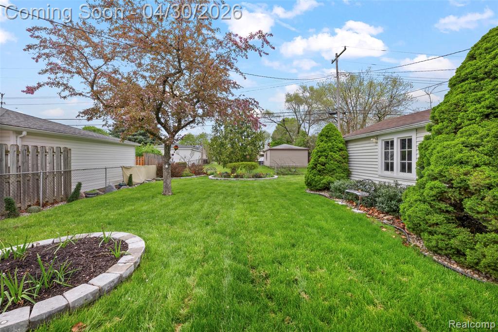 7961 Lincoln Street, Taylor, MI 48180 — Photo 32