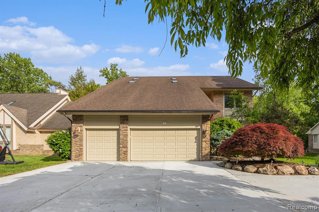 785 River Bend Drive, Rochester Hills, MI 48307 — Photo 4