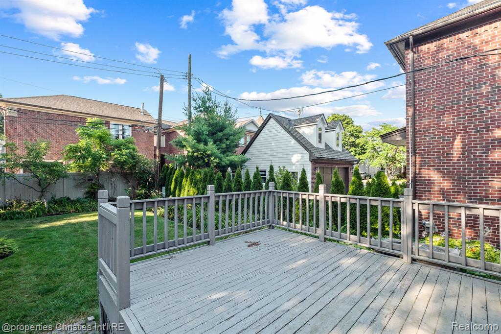 532 Wallace Street, Birmingham, MI 48009 — Photo 28