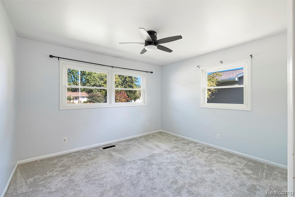 5136 Old Franklin Road, Grand Blanc, MI 48439 — Photo 15