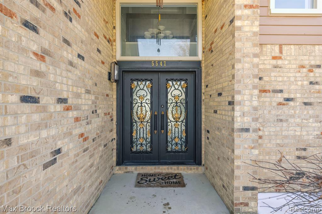 5547 MAPLE LEAF Court, West Bloomfield, MI — Photo 47