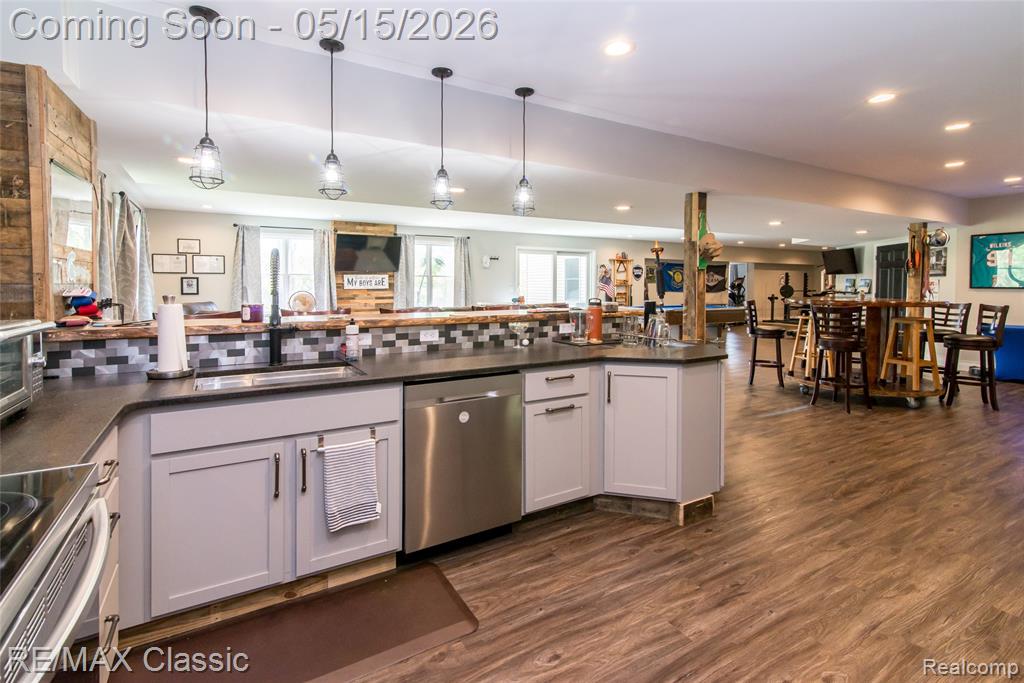 4144 Meadow Hills Drive, Pinckney, MI 48169 — Photo 6