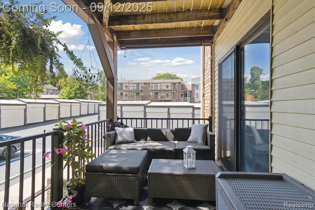 895 S Pontiac Trail, Walled Lake, MI 48390 — Photo 28
