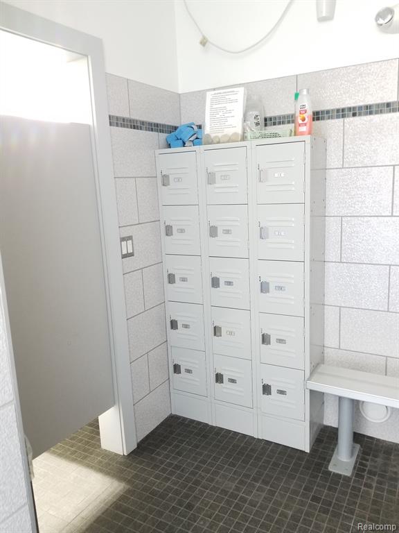 40703 Newport Dr, 249, Plymouth, MI 48170 — Photo 36