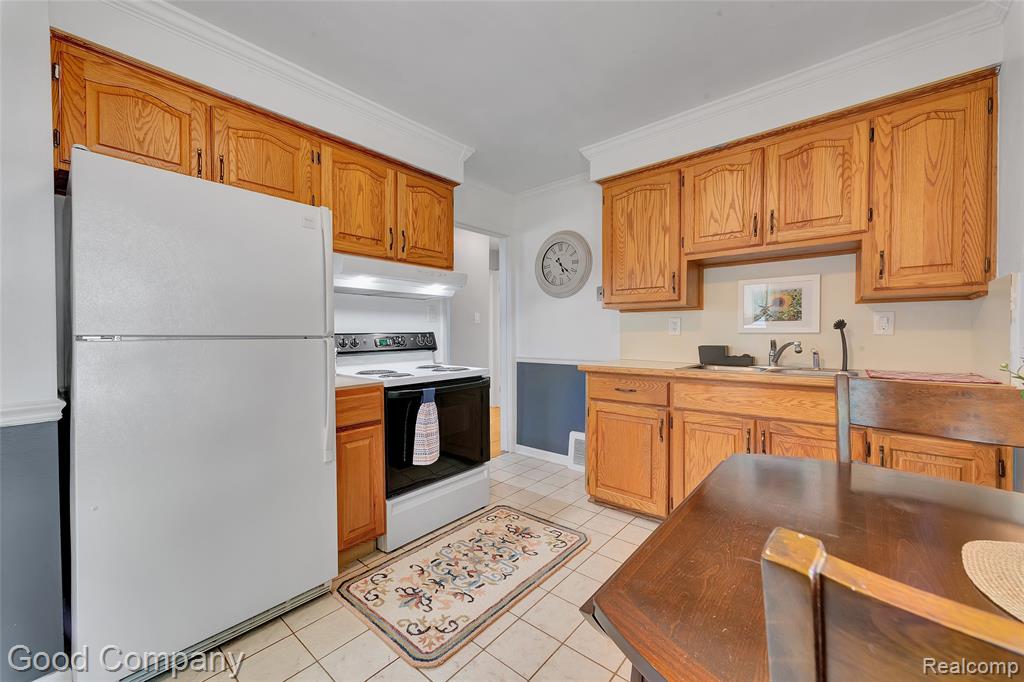 501 E Sunnybrook Drive, Royal Oak, MI 48073 — Photo 9