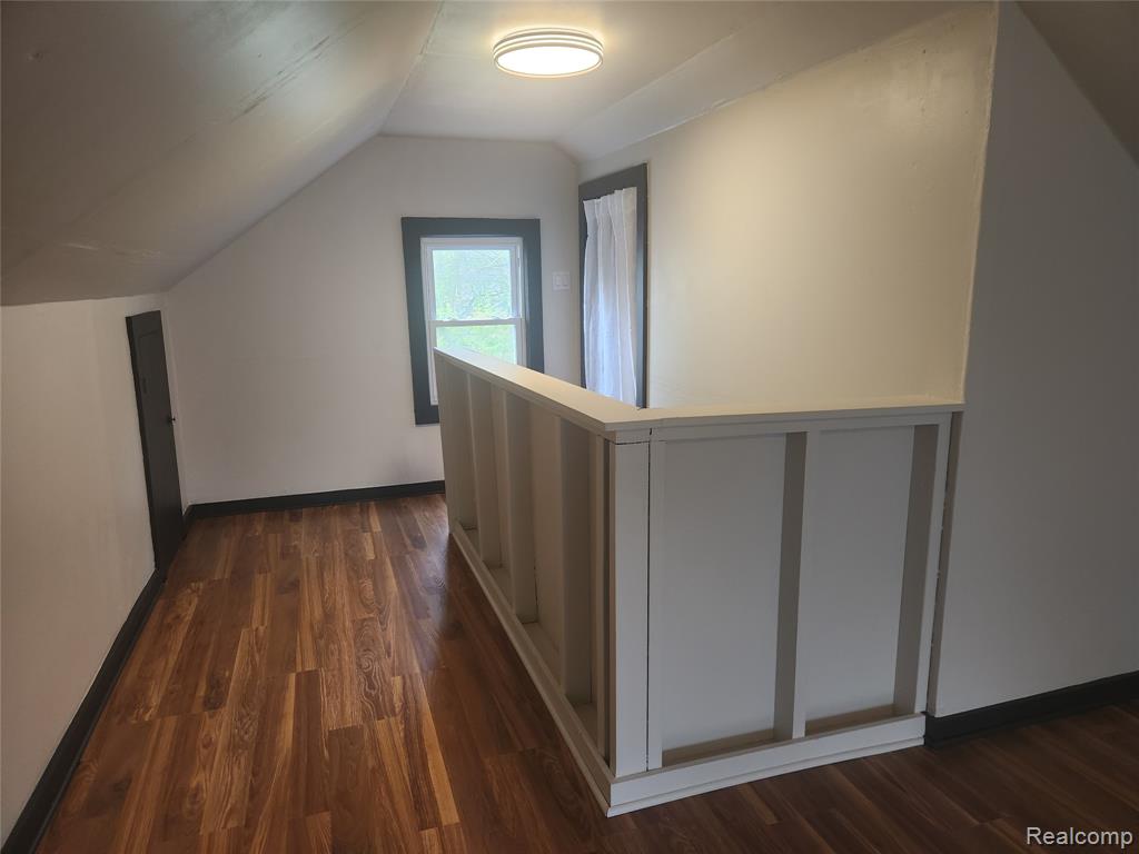 428 E Milton Avenue, Hazel Park, MI 48030 — Photo 18