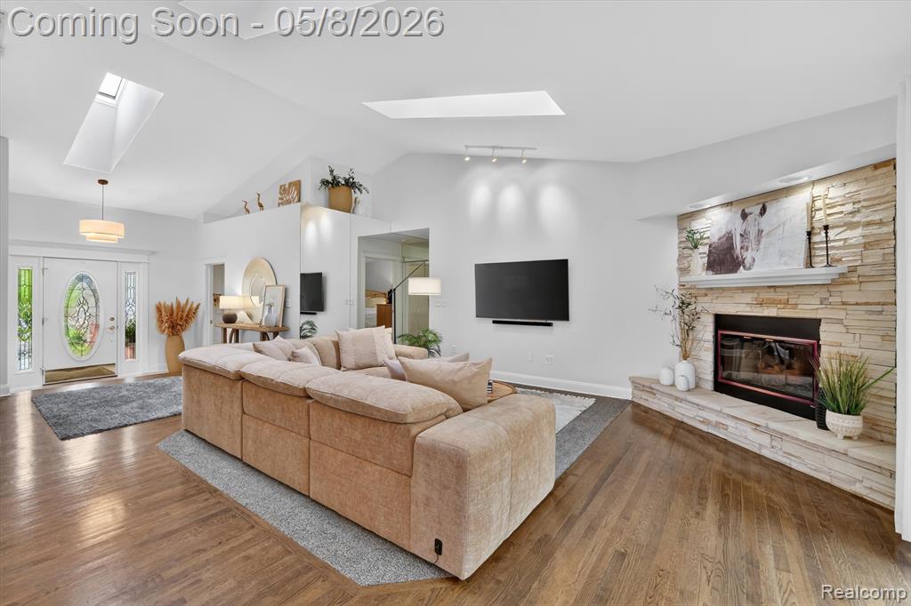 4455 Driftwood Drive, Commerce Twp, MI 48382 — Photo 6