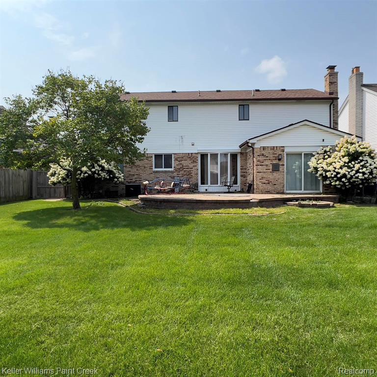 47064 Sarnus Drive, Macomb, MI 48044 — Photo 2