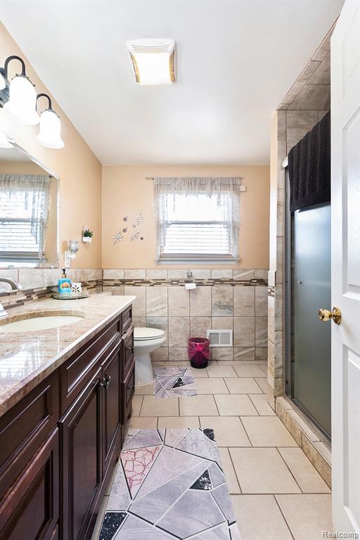 4810 Benjamin Drive, Sterling Heights, MI 48310 — Photo 16