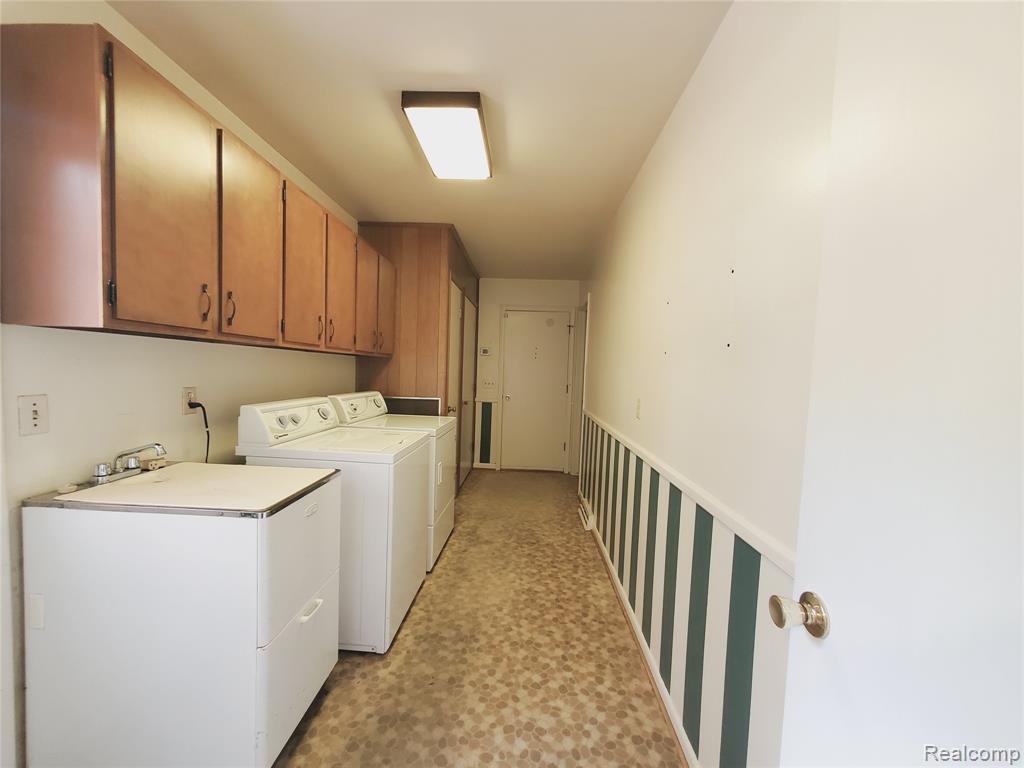 8276 Appleway Drive, Grand Blanc, MI 48439 — Photo 28