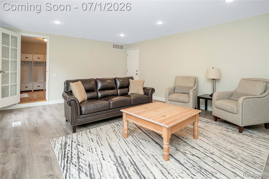 5441 Langlewood Drive, West Bloomfield, MI — Photo 5