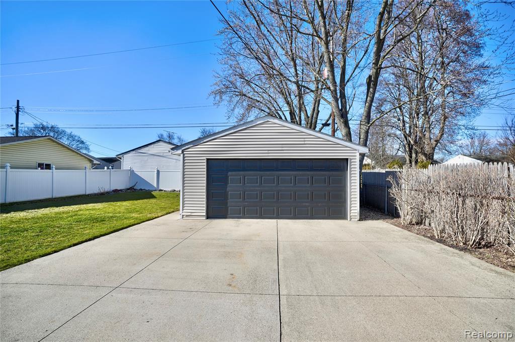 5354 Winshall Drive, Swartz Creek, MI 48473 — Photo 51