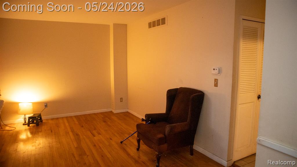 1011 Trevor Place - Photo 4